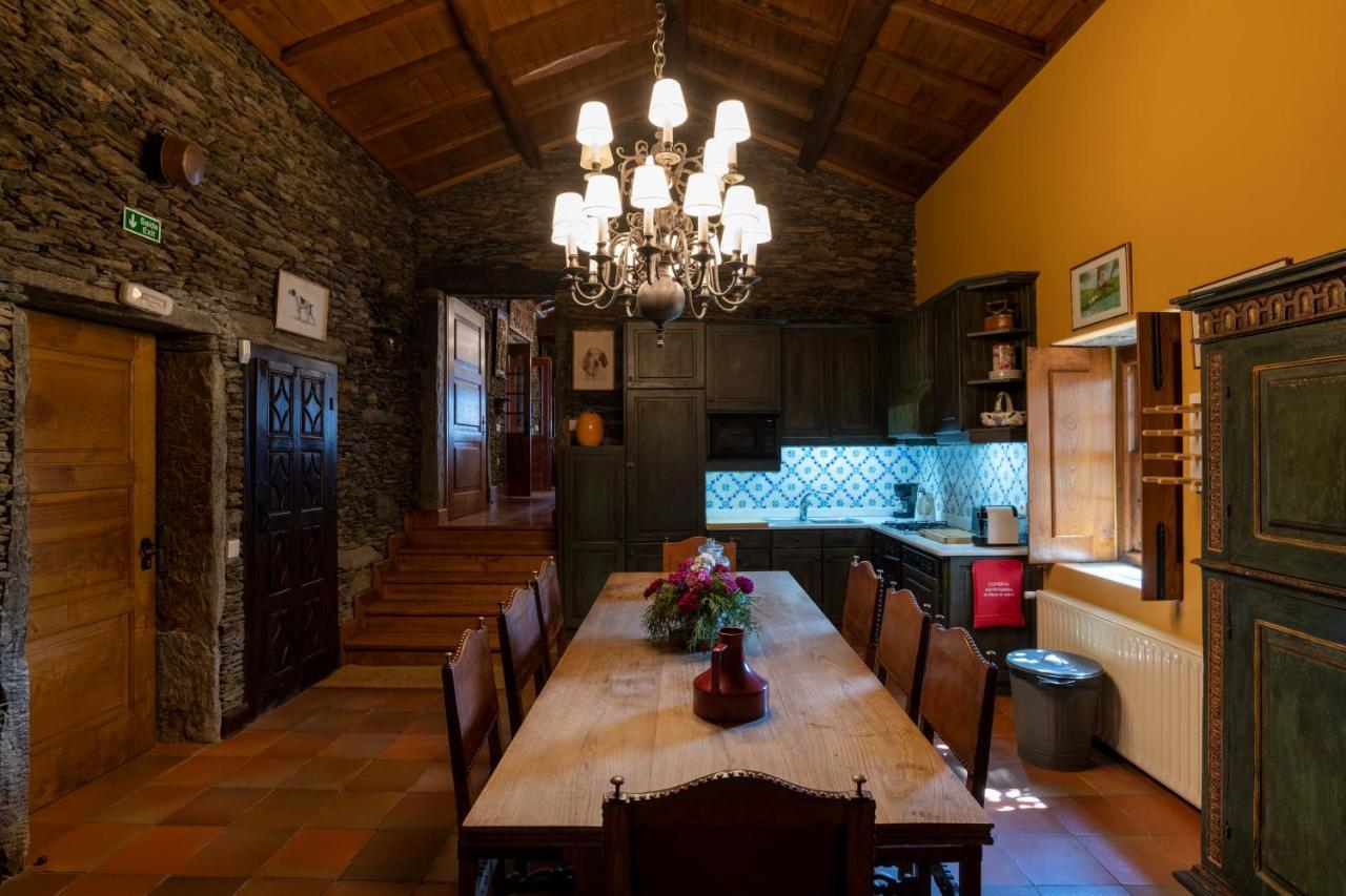 Quinta De Mouraes - Casa Do Xisto Guest House Lever Bagian luar foto
