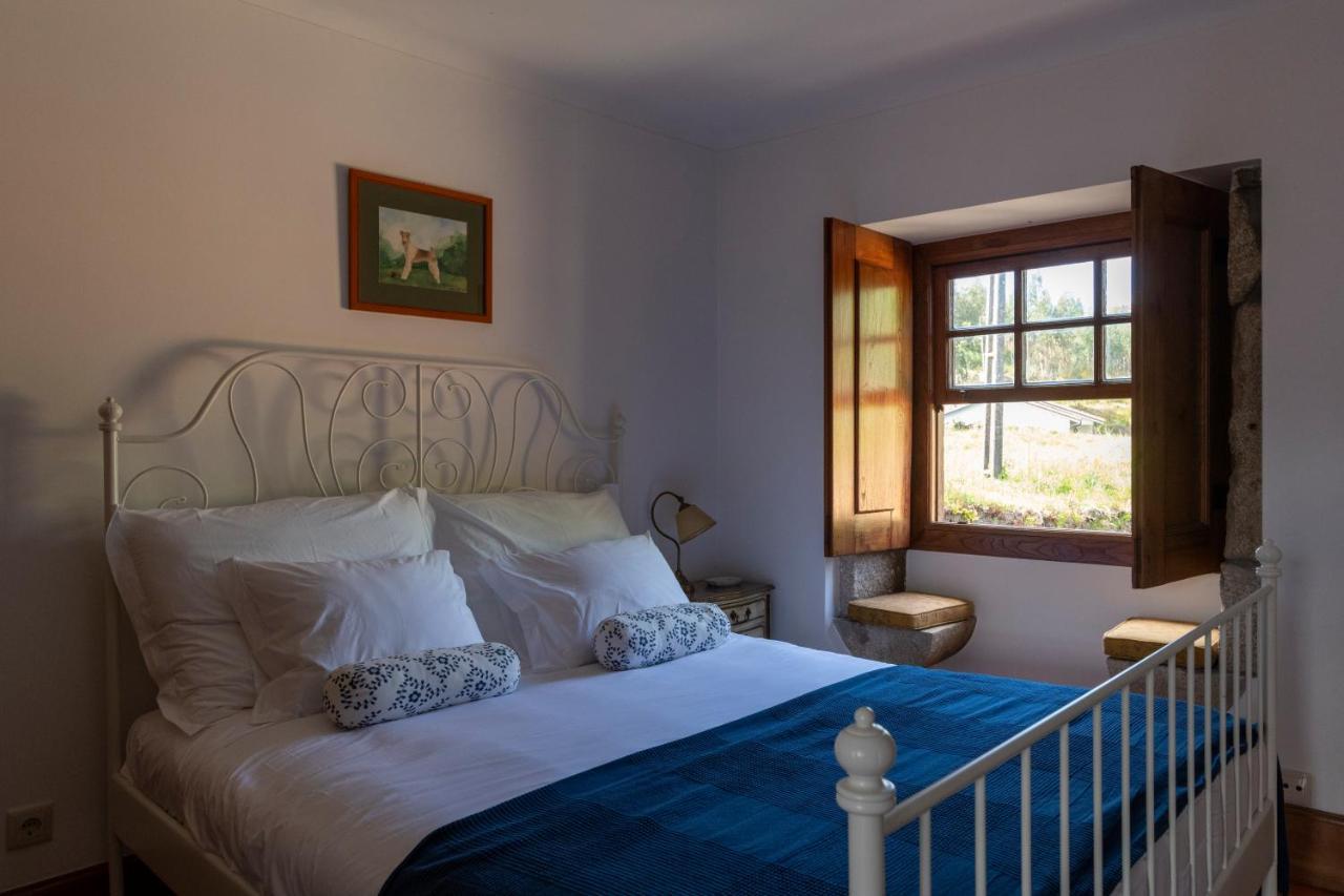 Quinta De Mouraes - Casa Do Xisto Guest House Lever Bagian luar foto